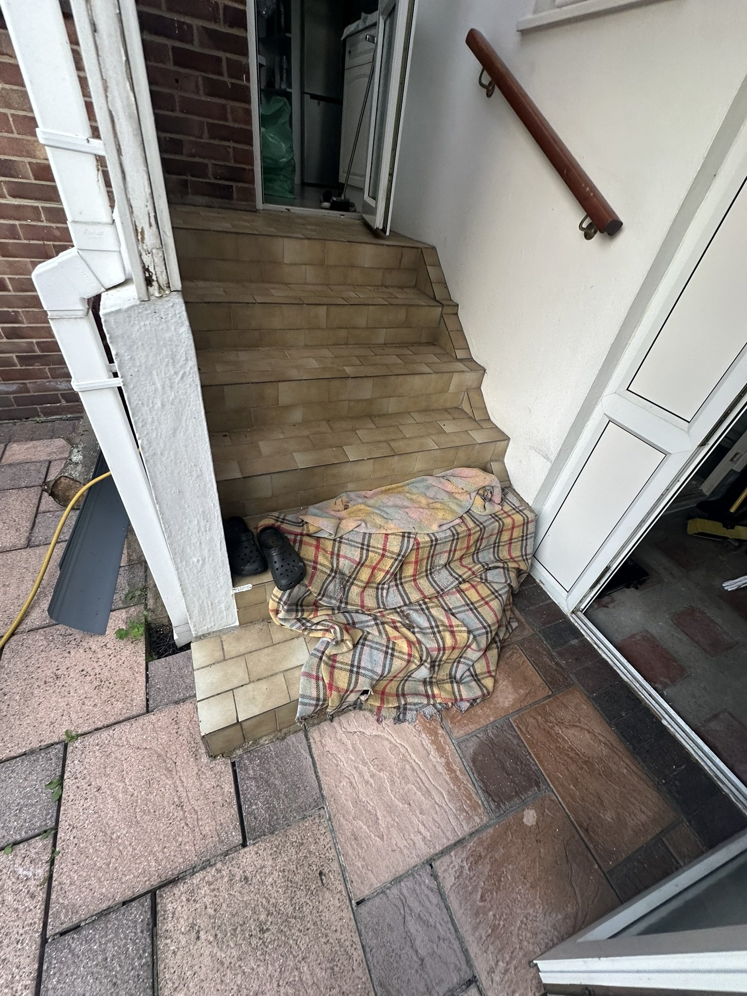 Harberts Road: existing rear door and step access