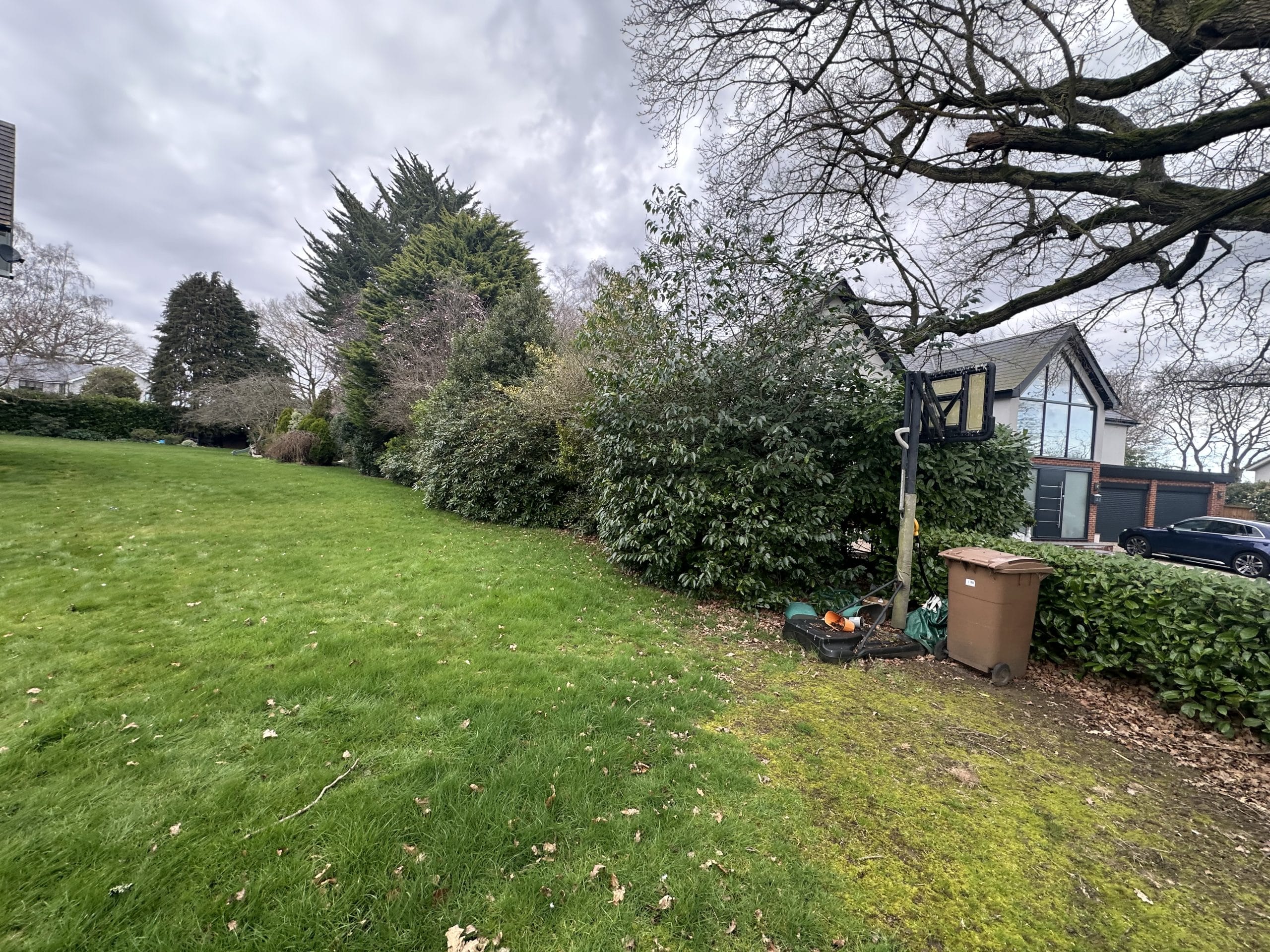 Danbury: existing garage side