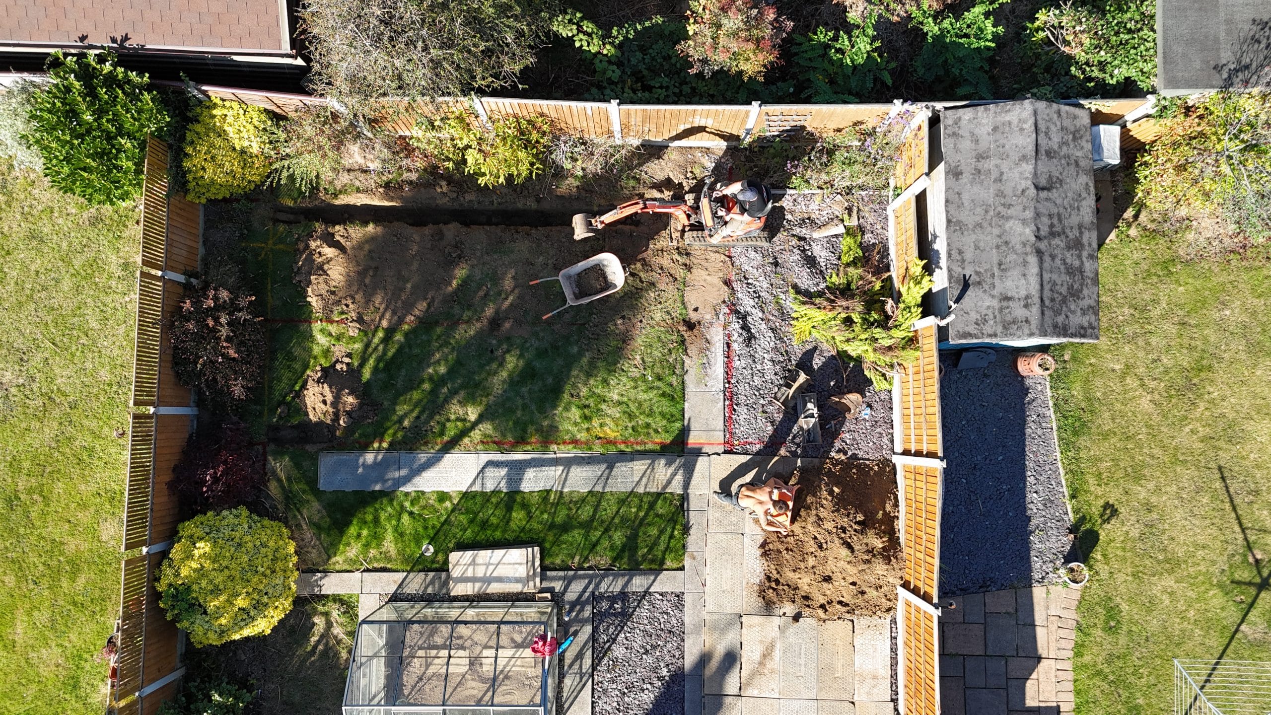 Larkfield Close: aerial view of property and surroundings